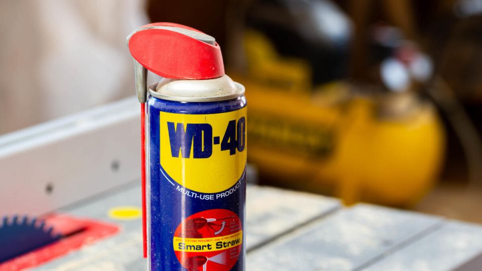  WD-40    : 6 ,    