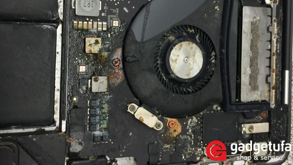  ,   MacBook   :  