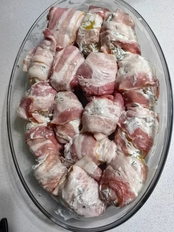 Покорите свои вкусовые рецепторы: картошка в беконе с сырным соусом