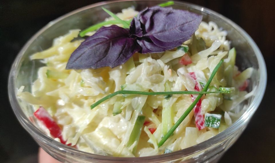 Нежный капустный салат: свежий взгляд на классический рецепт без майонеза