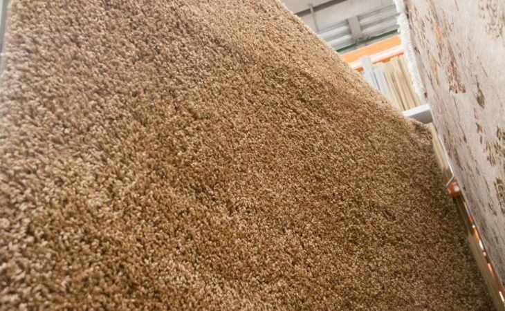 Как убрать с ковра пятна крови, чтобы от них не осталось и следа: дельные советы