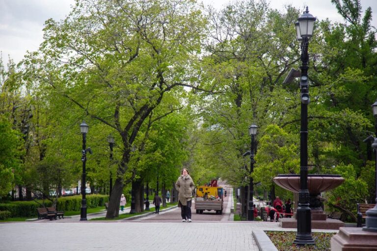 Новые правила в России: пенсии растут, SIM-карты под контролем