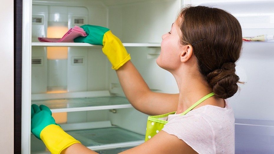 Как эффективно избавиться от запаха в холодильнике: советы и проверенные методы