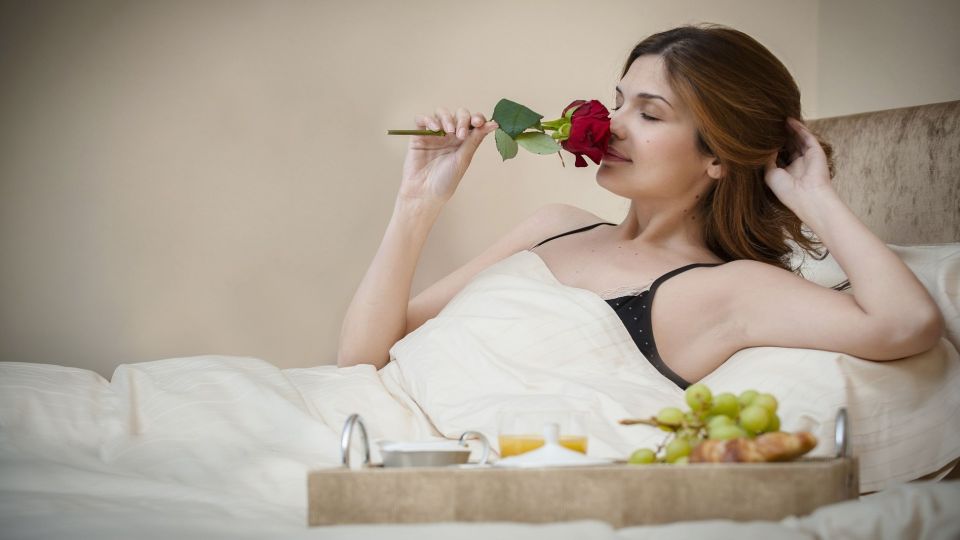 Кровать всегда будет благоухать свежестью: поможет не только частая смена белья