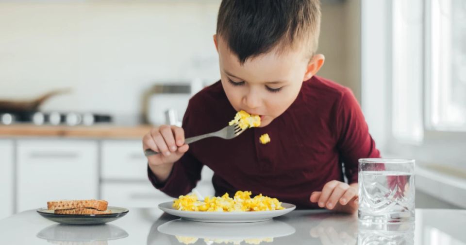 Завтрак для школьников: 4 варианта, которые обойдут хлопья стороной