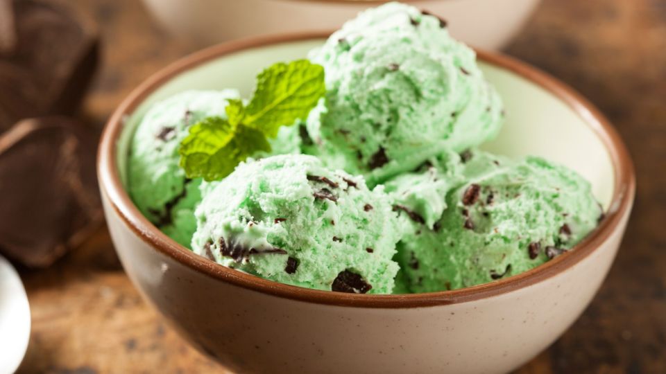 Так мороженое станет еще вкуснее: вот как его подают в ресторанах