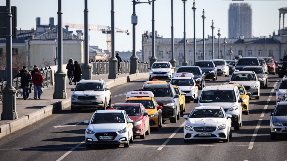 Фары днем: миф или необходимость?