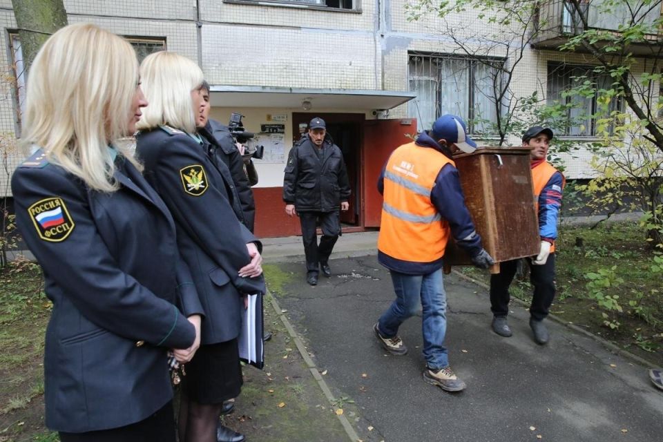 Что грозит за долги: могут ли забрать единственное жилье?