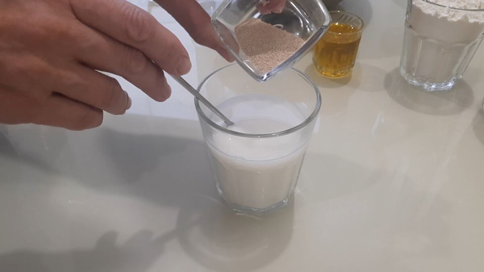 Как испечь хлеб на кефире: бюджетный и вкусный рецепт