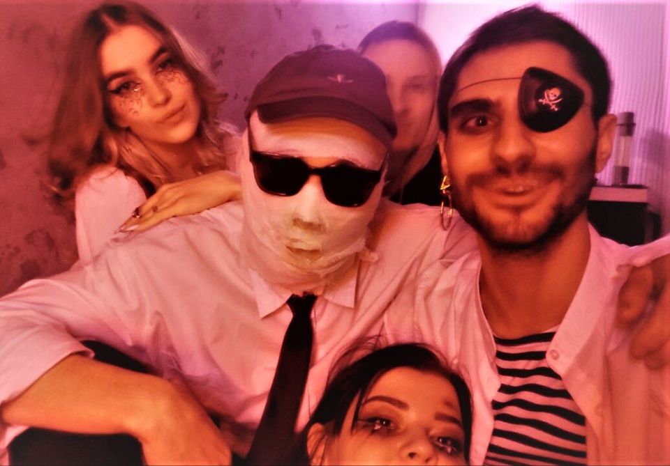 Хэллоуин в России: праздник свободы или грех?