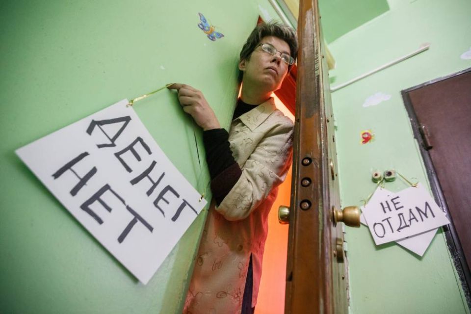 Несправедливость долга: почему законопроект о защите прожиточного минимума не прошел