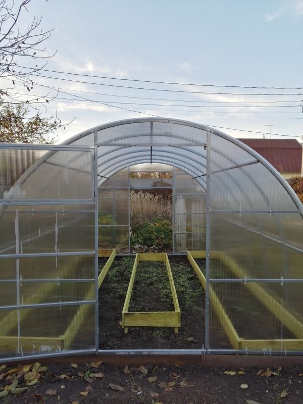 Как продлить жизнь тепличным грядкам: советы для садоводов