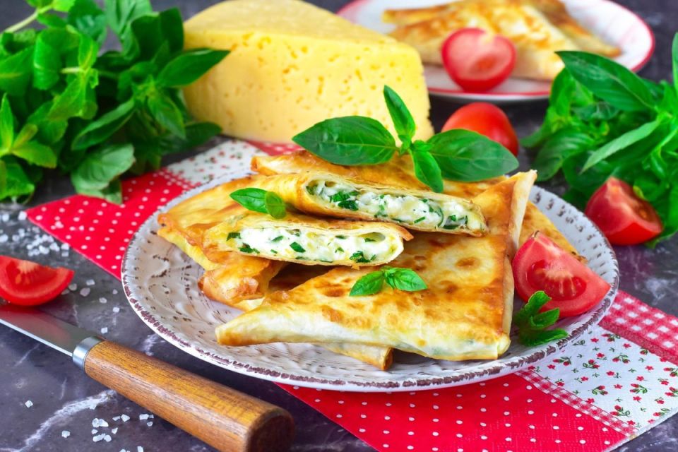 Нежные хачапури в лаваше: быстро и вкусно