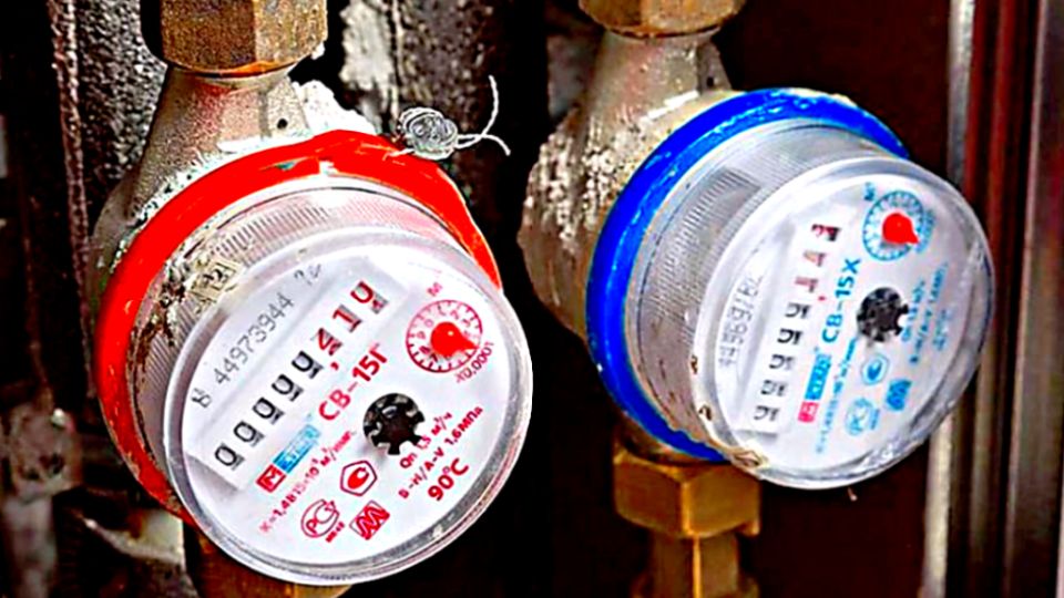 Как избежать переплаты за просроченные счетчики: полезные советы