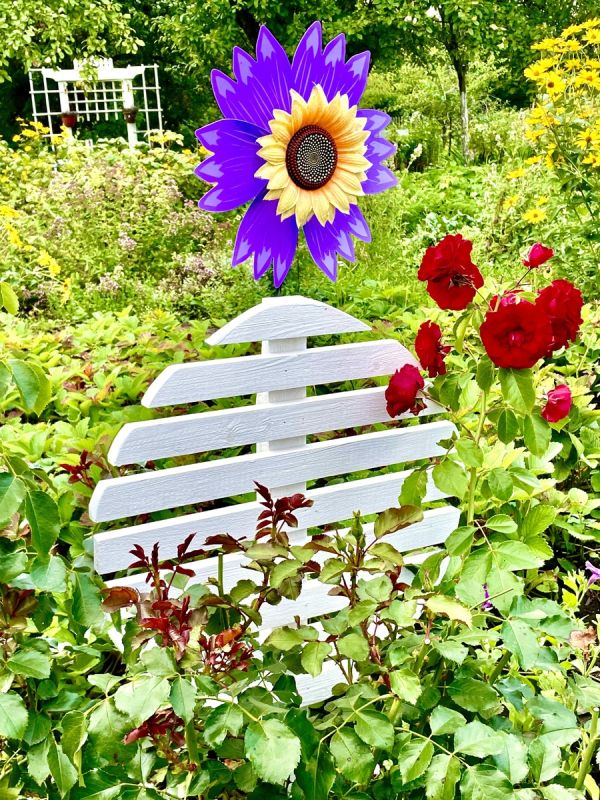 Создайте уютный сад с волшебным деревцем для цветов