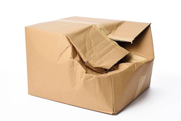 Как вернуть товар с механическими повреждениями: практическое руководство для потребителей