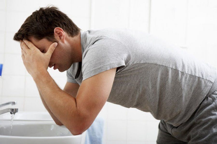 Что делать при пищевом отравлении?