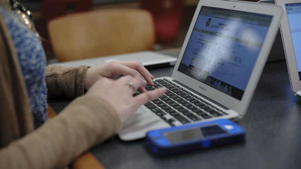 Месть через интернет: мужчина получил срок за действия от имени бывшей жены