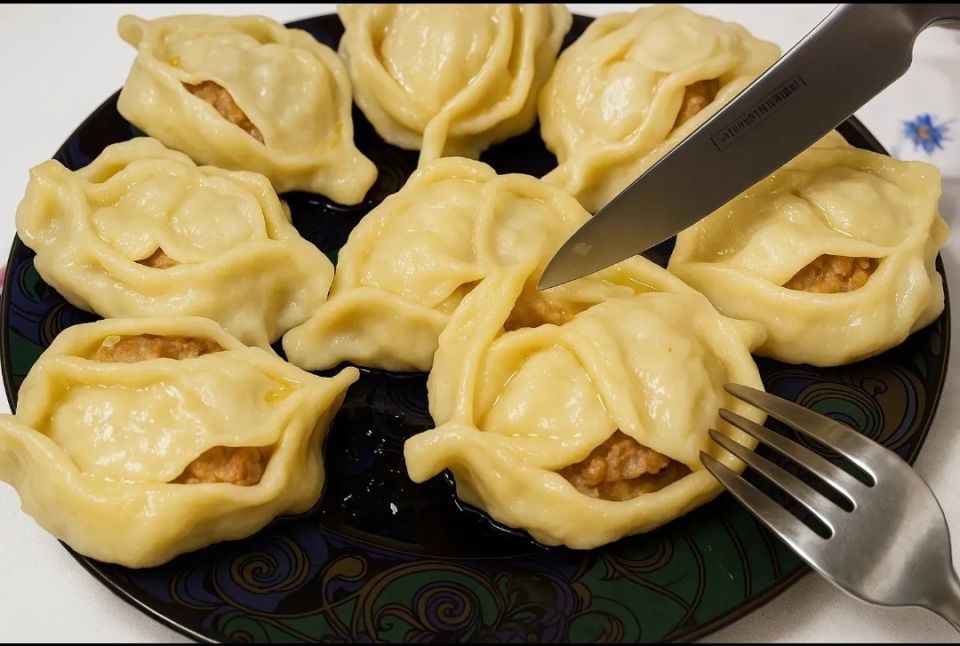 Манты на сковороде: вкусный способ приготовления, который удивит вас