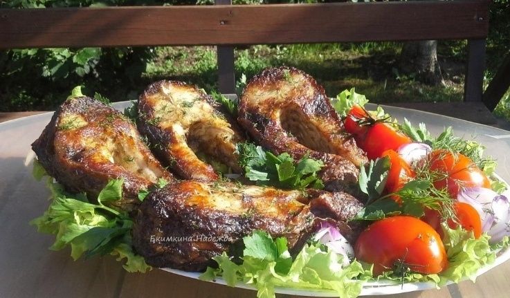 Как запечь карпа на углях: секреты вкусного блюда