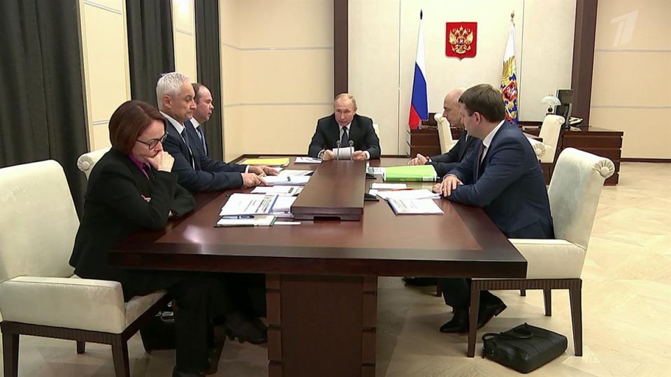 Новый бюджет 2026: как налоговые изменения ударят по гражданам и поддержат сырьевой сектор