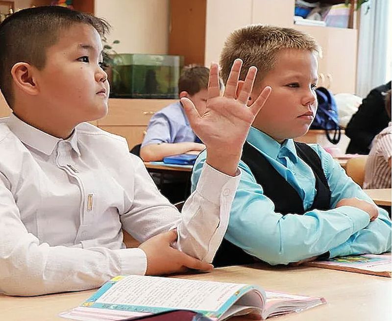 Иностранные дети в российских школах: платное образование с 2026 года