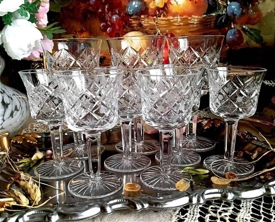 Подарки с историей: как выбрать винтажные вещи для друзей