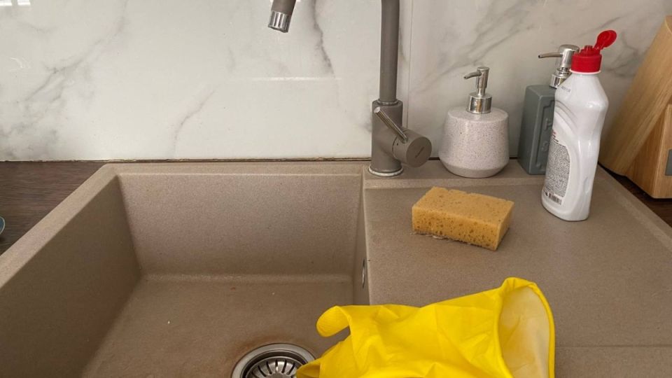 Как выбрать идеальную мойку для кухни: сталь или искусственный камень?