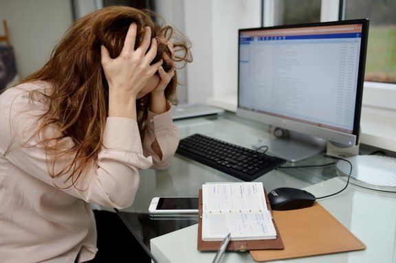 Новый законопроект: тунеядство может стать уголовным преступлением в России