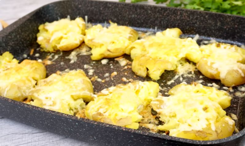 Как приготовить молодой картофель: простой и вкусный рецепт без хлопот