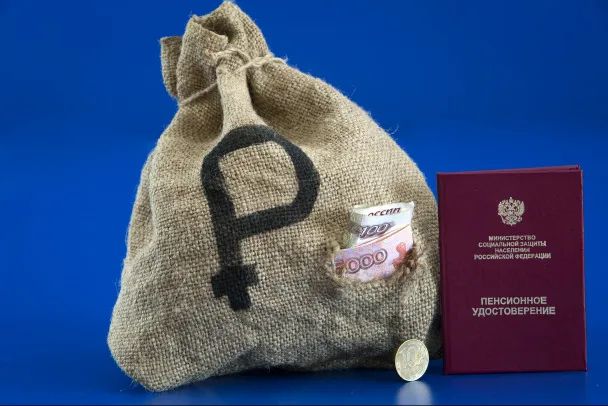 Узнайте, как легко оформить надбавку к пенсии за заслуги — процесс стал проще и быстрее