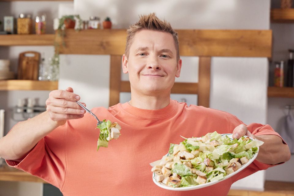 Цезарь за 6 минут: легкий рецепт с неподражаемым вкусом