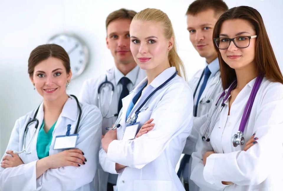 Что нужно знать о правах и обязанностях врачей в 2025 году
