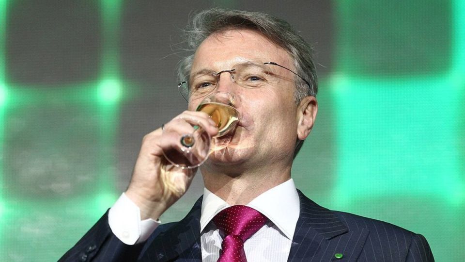 Банки в преддверии Нового года соревнуются в повышении ставок по вкладам