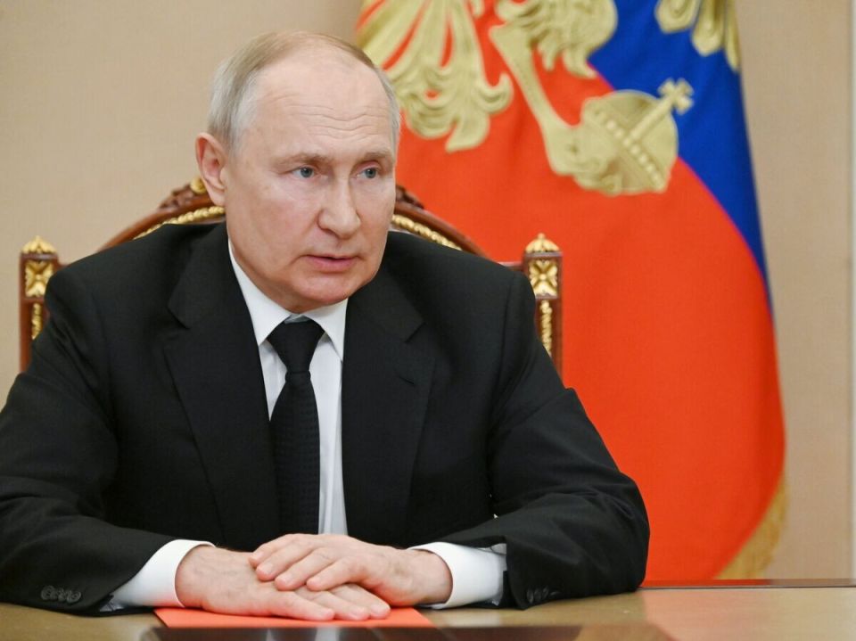 Путин продлил защиту целевого капитала НКО до 2027 года