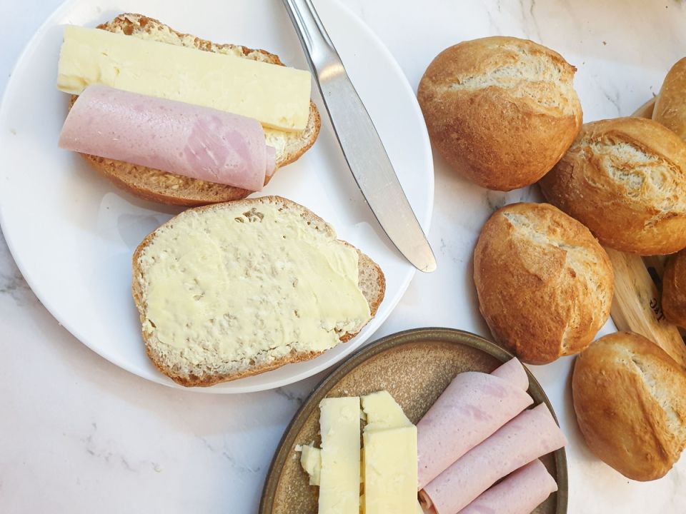 Почему стоит начать печь хлеб и булочки дома: аромат, вкус и безопасность