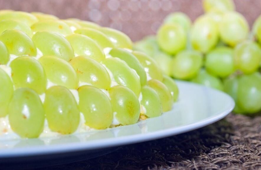 Салат для новогоднего стола: праздничная свежесть и изысканный вкус