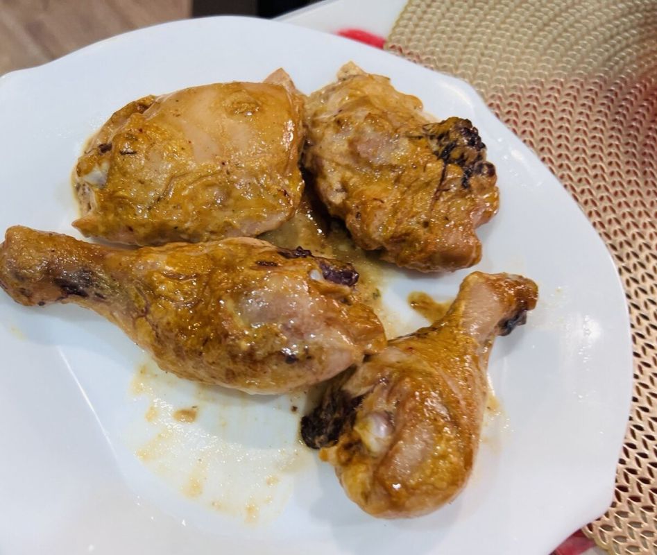 Захватывающий рецепт куриных голеней и бедер в духовке