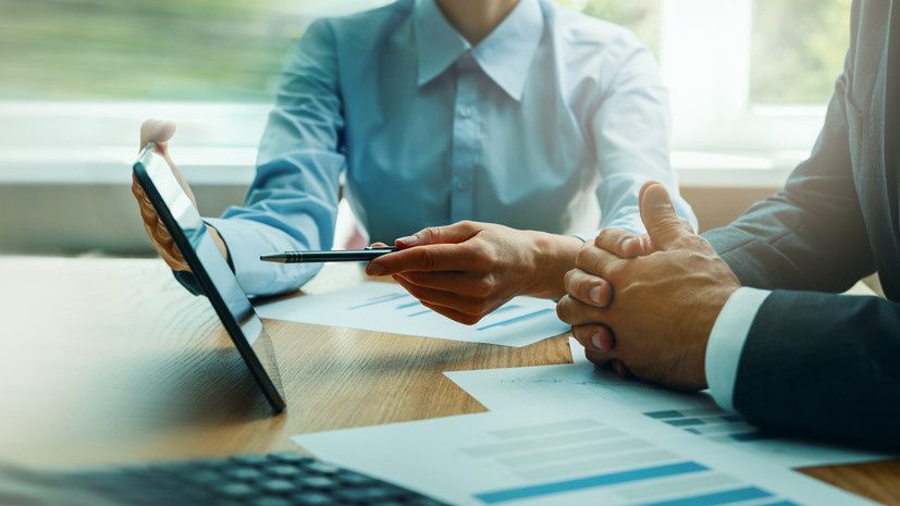 Штрафы за навязывание услуг в России участились в 25 раз: что стоит за этим решением