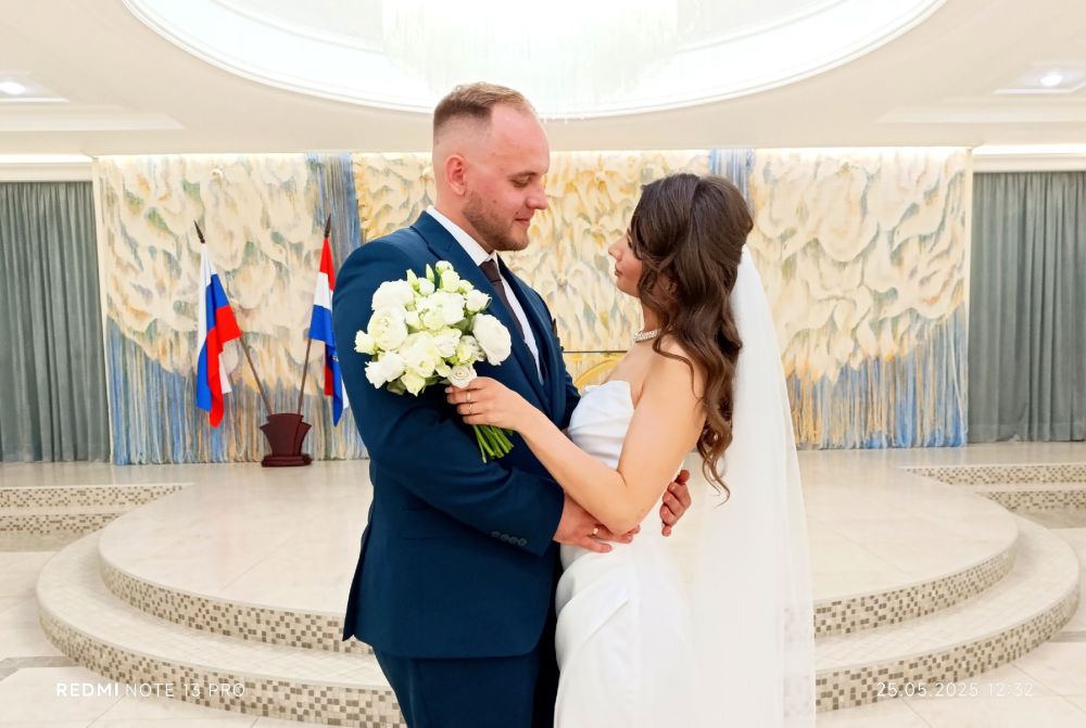 25.05.2025 36 пар Тольятти обменялись клятвами любви и верности