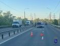 ГУ МВД сообщает: Получив информацию о ДТП, сотрудники Госавтоинспекции оперативно прибыли на место происшествия, обеспечили беспрепятственный проезд автотранспорта, установили и опросили участников и очевидцев аварии...