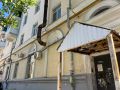 Жители Октябрьского района пожаловались на бардак и гниющий дом
