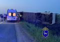 По предварительным данным, в 20:45 на 80 км автодороги «Самара Пугачев-Энгель-Волгоград» 56-летний водитель пассажирского автобуса во время движения допустил столкновение с отбойником, после чего транспортное средство...