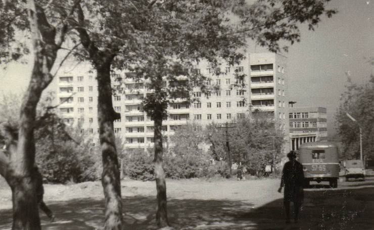 Город Самара в 70-е годы. Ретро Самара Ставьте реакции, если вам нравится наше ретро-путешествие и делитесь постом с друзьями!