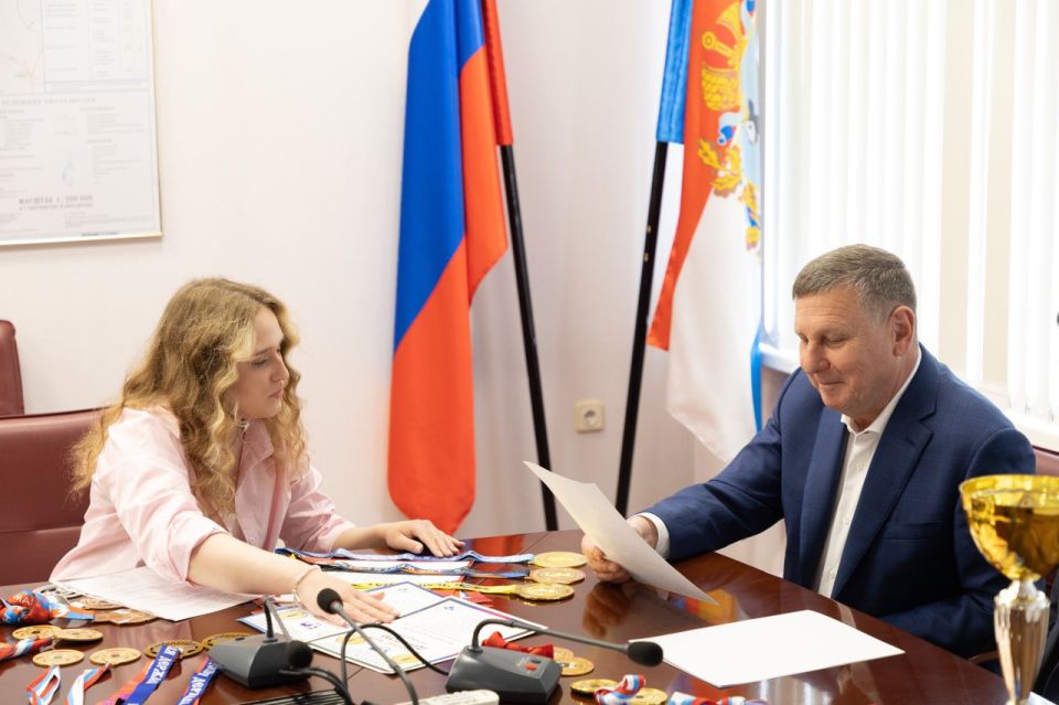 Сызрань — родина сильнейшей в мире девушки-гиревицы 