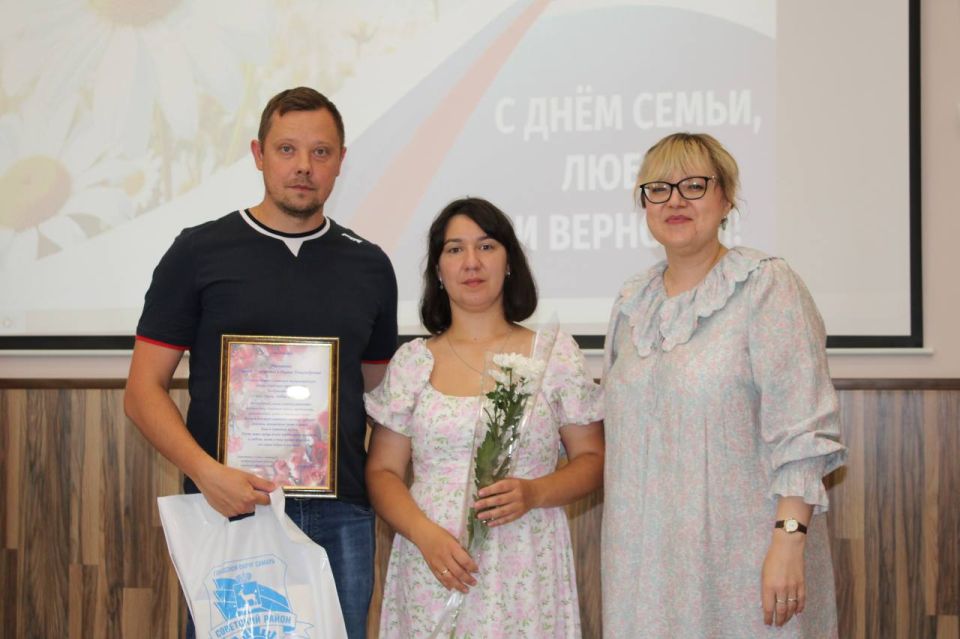 Праздничные мероприятия ко Дню семьи, любви и верности проходят в Самаре