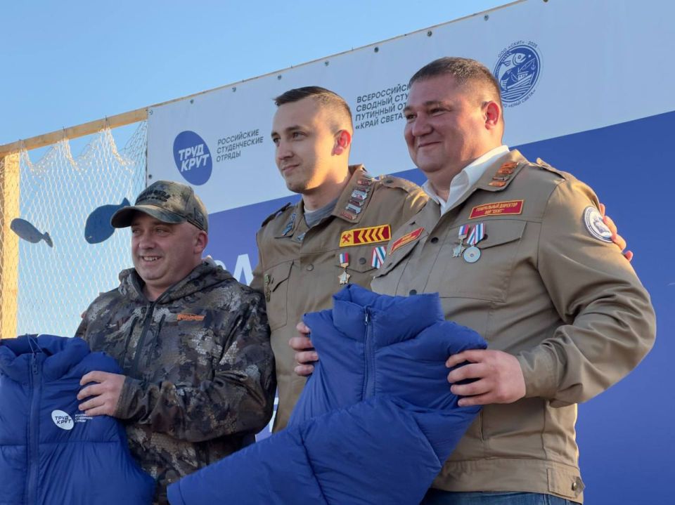 На Камчатке приступил к работе Всероссийский сводный студенческий путинный отряд «Край света»