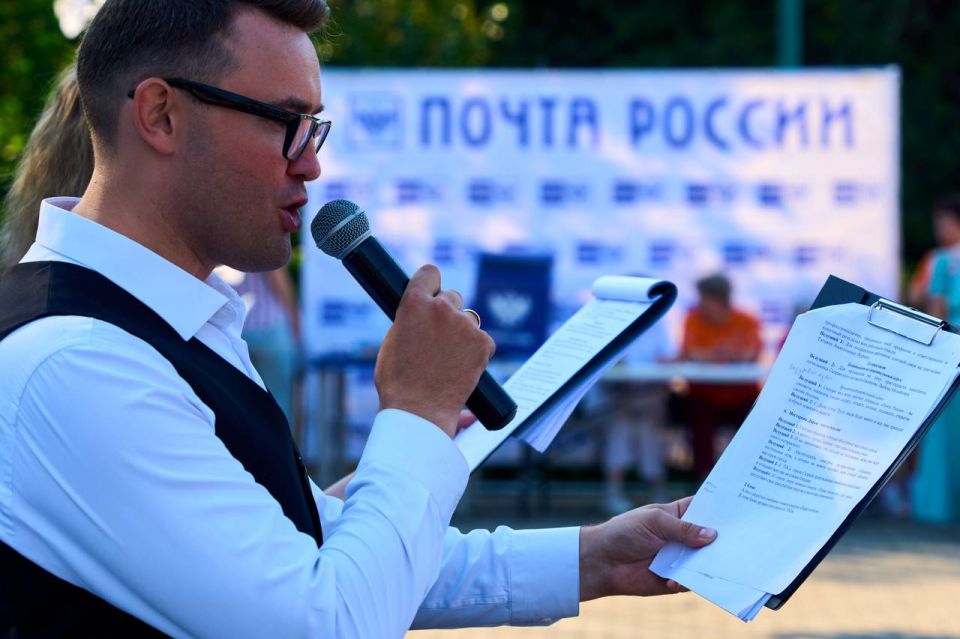 Во второе воскресенье июля в России отмечается профессиональный праздник работников почтовой связи — День российской почты