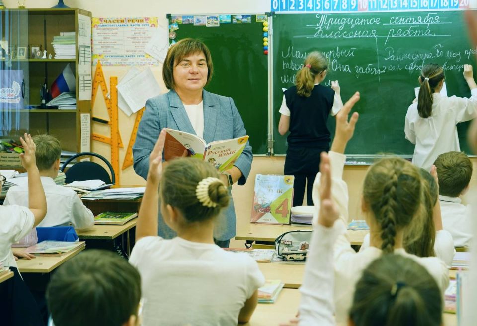 Сегодня в рубрике «Человек труда» рассказываем об учителе начальных классов школы № 14 Оксане Владимировне Михайловой