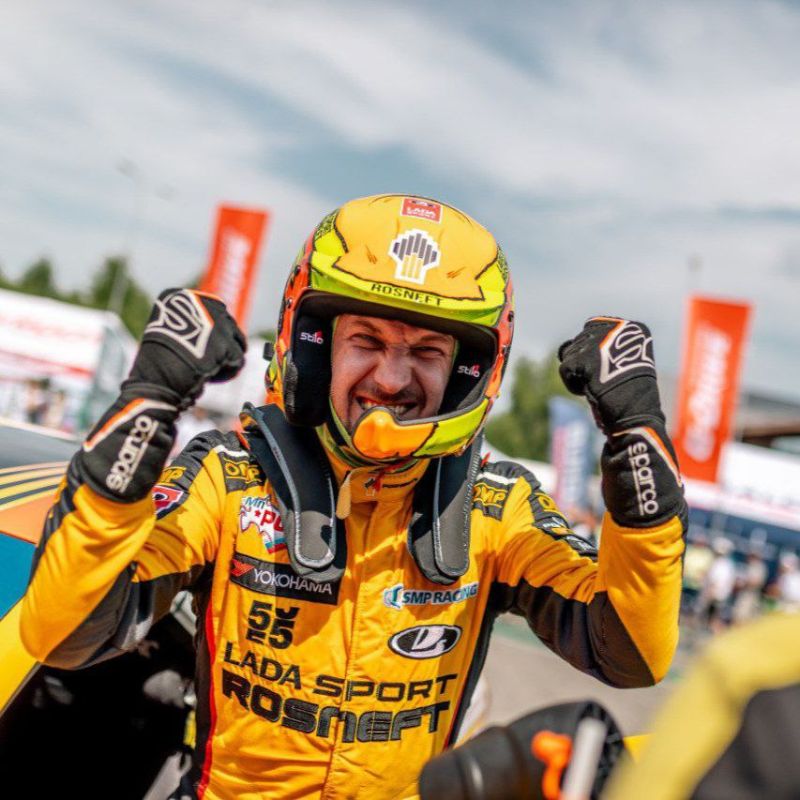 Гонщики Lada Sport Rosneft стали победителями Российской серии кольцевых гонок